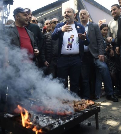Антикрестовый поход Пашиняна