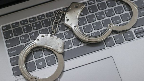 "Вопрос серьёзный очень": Что грозит Риттеру за сотрудничество с Россией?