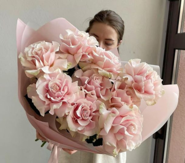 Идеальные цветы для первого свидания: символика и рекомендации