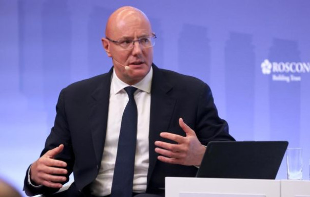 Чернышенко предупредил о надвигающейся демографической яме в России