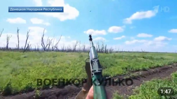 Боевые кадры с экшн-камеры нашего бойца, которого атакуют вражеские дроны