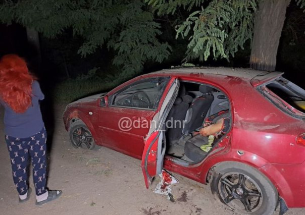 В Петровском районе Донецка под обстрел попала семья