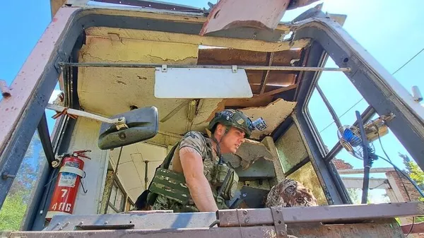 Удары по общественному транспорту, жертвы и вера. Военкор о том, чем сегодня живет Горловка