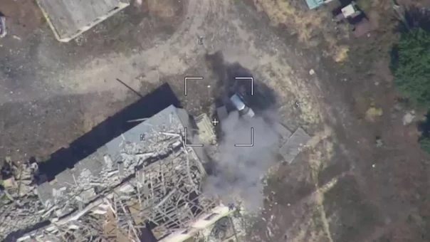 Расчеты БПЛА за час уничтожили более десяти автомобилей ВСУ