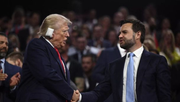 Трамп нанес ответный удар Вэнсом. Почему его теперь нет смысла убивать