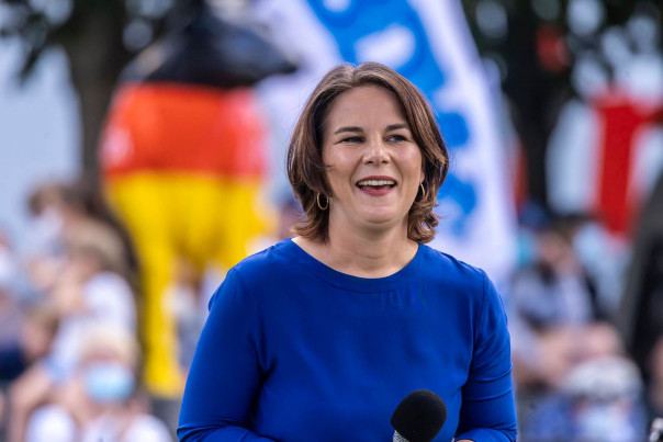 Бербок уходит в тень?