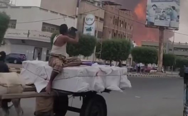 Хуситы обещают ответить по Хайфе: Израиль нанес авиаудар по порту Ходейда в Йемене | Новости Израиля