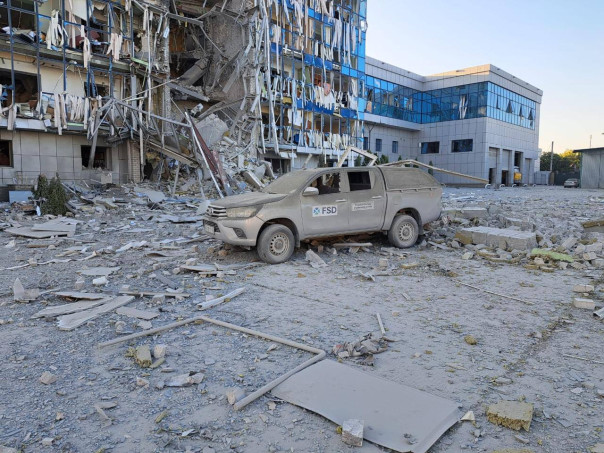 Серия взрывов прогремела в районе промзоны в Харькове