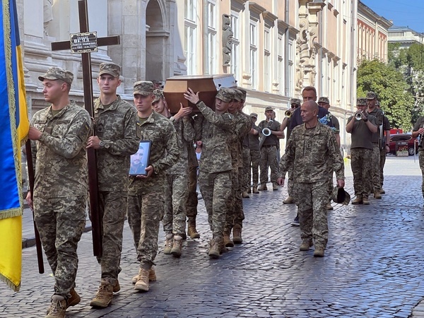 Мэр Львова отреагировал на первые гробы, которые начали поступать из Курской области