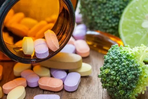 На российских маркетплейсах нашли БАД с наркотиками