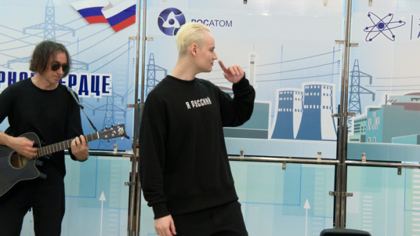 SHAMAN дал концерты военным в Токмаке, жителям Мариуполя и работникам ЗАЭС