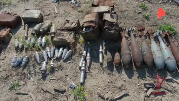 Крупный схрон с оружием и снарядами обнаружили в ЛНР росгвардейцы