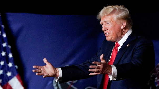 Отдам потом: Трамп посулил выплатить неподъемный госдолг США