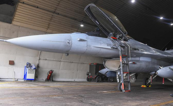 Бесславная смерть «Призрака Киева» засветила место базирования F-16