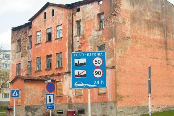Прибалтика. 30 лет отрицательной селекции