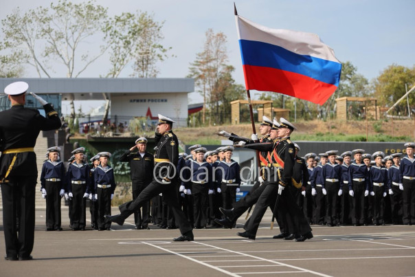Первые нахимовцы начали обучение в мариупольском филиале военно-морского училища