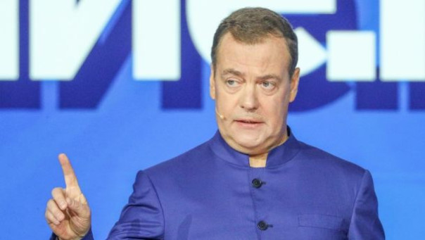 База врагов у нас уже есть. Нужен приказ Путина: Ветеран "Альфы" ответил Медведеву