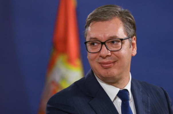 Выжить назло врагам: в чём смысл внешнеполитической стратегии руководства Сербии?