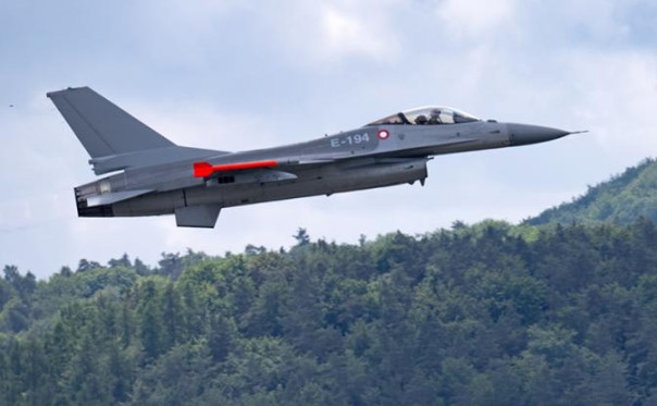 Первый разбившийся на Украине F-16 можно смело записать на счет русской ракеты