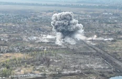 Красивое: Мощный прилет ФАБ-3000 по пункту временной дислокации противника и сборищу командного состава ВСУ