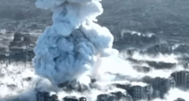 Как выглядит удар самой мощной неядерной бомбой в мире: ОДАБ-9000 и взрывная волна в Волчанске