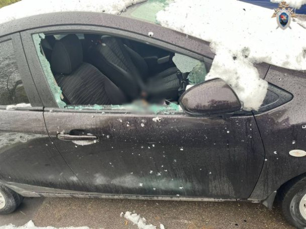 Самодельное взрывное устройство сработало в автомобиле на Профсоюзной улице в Москве. Пострадали три человека, в том числе шестилетний ребенок.