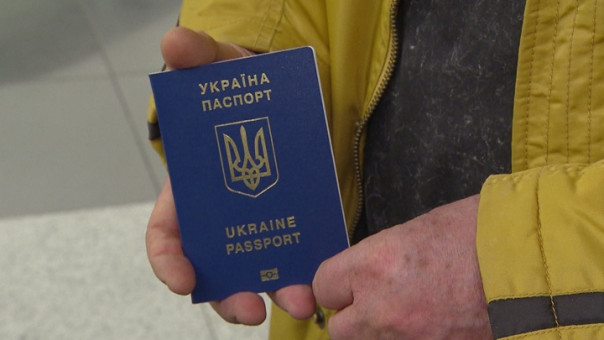 Украинцы бегут от европейского разврата в Россию