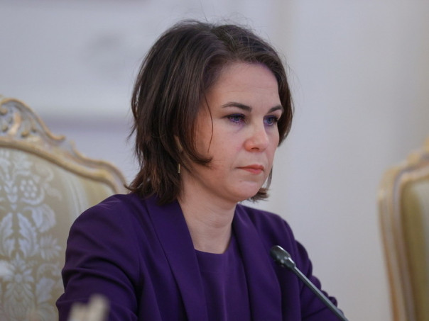 Появилось видео с унижением Анналены Бербок в Китае