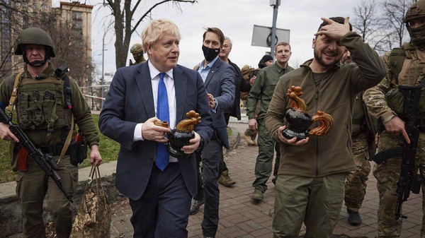 Борис Джонсон честно признал, что Запад ведет войну с Россией чужими руками