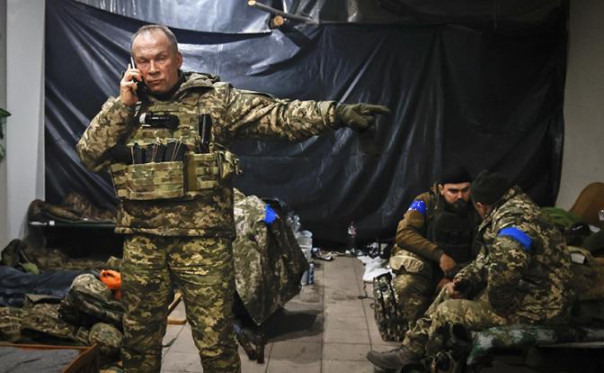 Фронт рухнул: Сырский в панике – единой линии обороны ВСУ больше нет