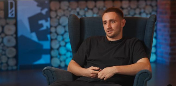 Дотрынделся: купившему военный билет топовому блогеру грозят три уголовных дела