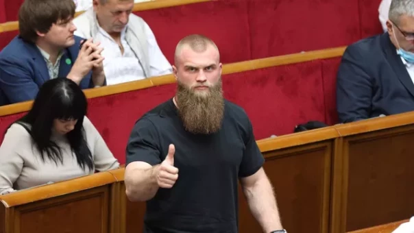 Убийца и вор-рекордсмен с дурными амбициями. Бывший соратник выдал базу про Зеленского