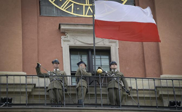 Варшава ждёт краха Украины, чтобы взять своё