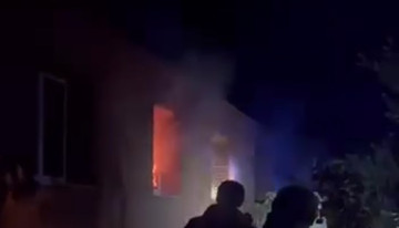 В Харькове мужчина устроил резню на улице и пытался зарубить топором маму