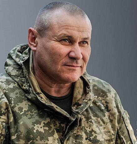 После прорыва ВС РФ под Кураховом Киев снял с должности генерала Луценко