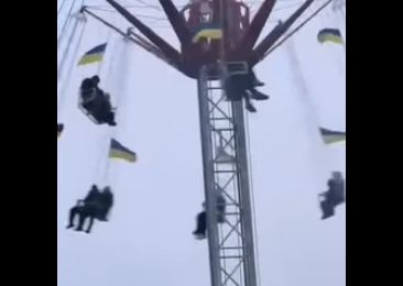 Сюрреалистичное Риздво в Киеве: Кустурица за этот кадр отдал бы целое состояние