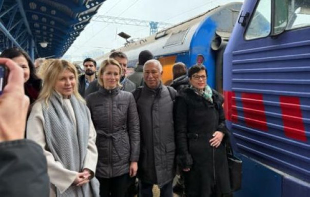 "Политический туризм" на Украине продолжает процветать: Новые главы дипслужбы ЕС и Евросовета в первый день работы поехали в Киев