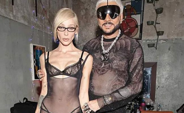 Бесовщина продолжается — Поплавская подвела итоги года со дня «голой вечеринки»