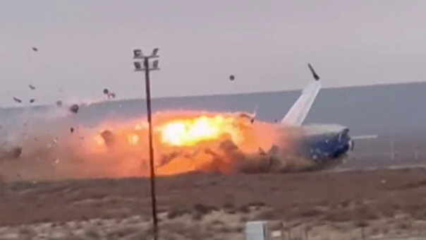 28 человек выжили при крушении самолёта в казахстанском Актау.