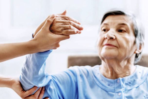 На что обратить внимание при выборе пансионата для реабилитации после инсульта?