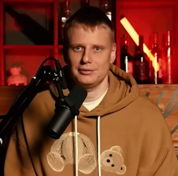 В Белоруссии заочно вынесли приговор стендап-комику Комиссаренко