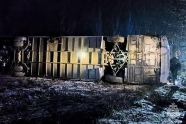 Три человека погибли, еще 27 пострадали в ДТП с автобусом в ДНР