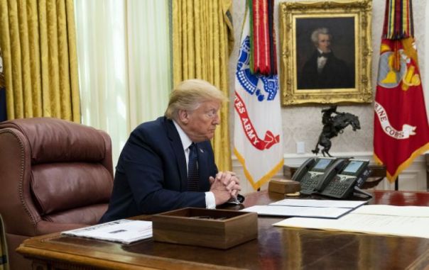 Трамп подписал указ о санкциях против МУС, который выдал ордер на арест Путина