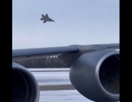 Мощный взрыв. На Аляске потерпел крушение истребитель F-35