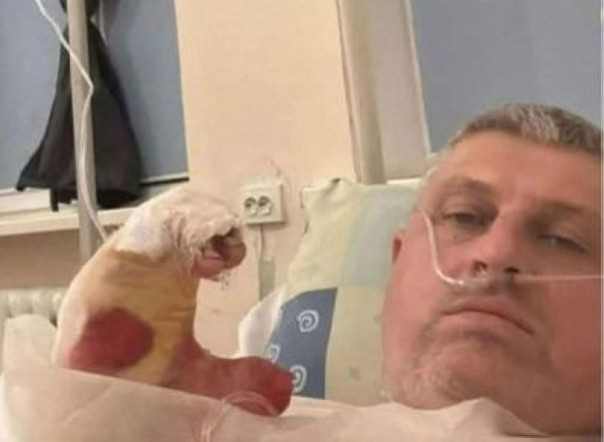 Литовскому нацисту, помочившемуся на памятник павшим в Великой Отечественной в Судже и насмехавшемуся над терактом в «Крокусе», оторвало пальцы