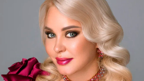 Участницу из РФ обязали выступить на "Миссис Мира" в США с лентой "Сибирь"