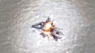 На кусочки: кадры тотального уничтожения набитого взрывчаткой катера ВСУ