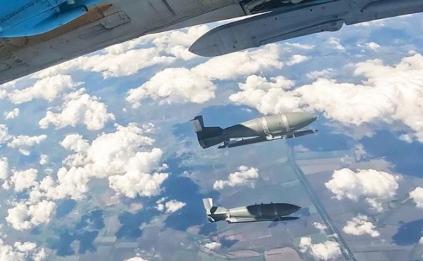 «Конец Украины будет страшным»: планы американских стратегов разрушены нашими ФАБами