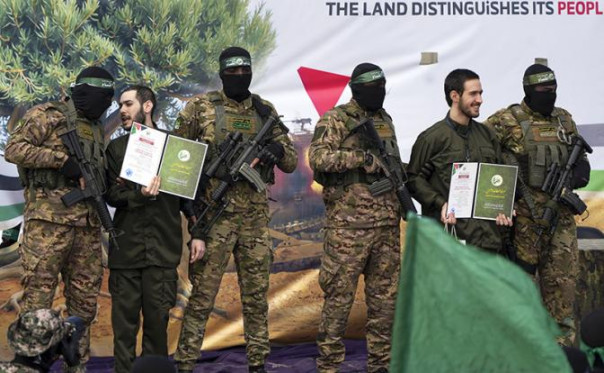 Трамп не планировал «шоу заложников»: Израиль нашел повод разорвать сделку с ХАМАС