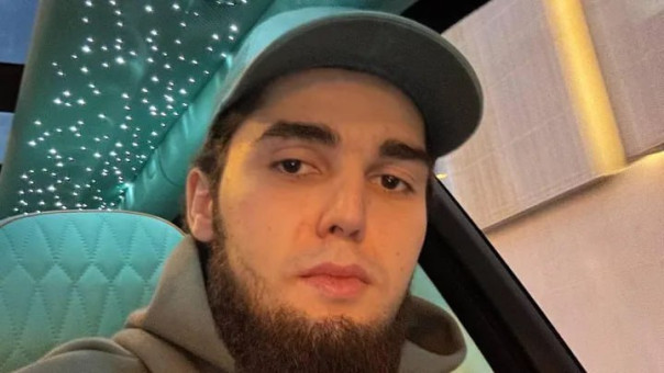 В Москве за попытку дачи взятки ДПС в 100 тыс. рублей задержан блогер Венгалби